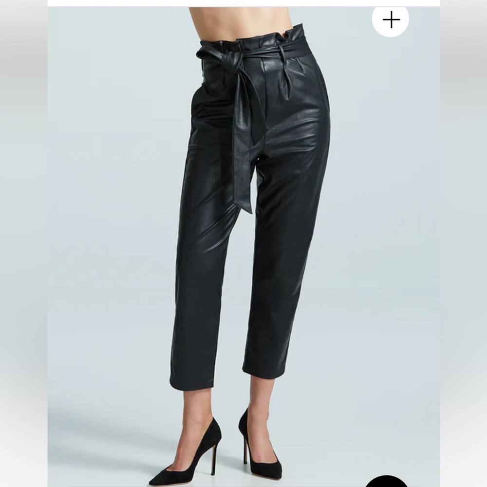 Commando leather tie jogger